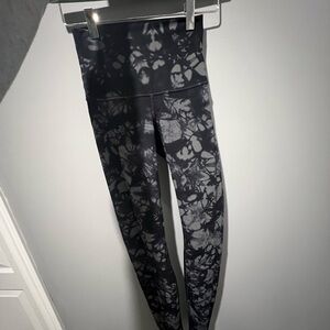 Lululemon Black and Gray Tie-Dye Leggings